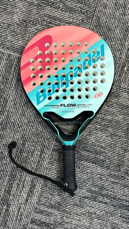 BULLPADEL FLOW LIGHT W 2024 WOMAN PADEL RACKET ( Alejandra Salazar ) Like new