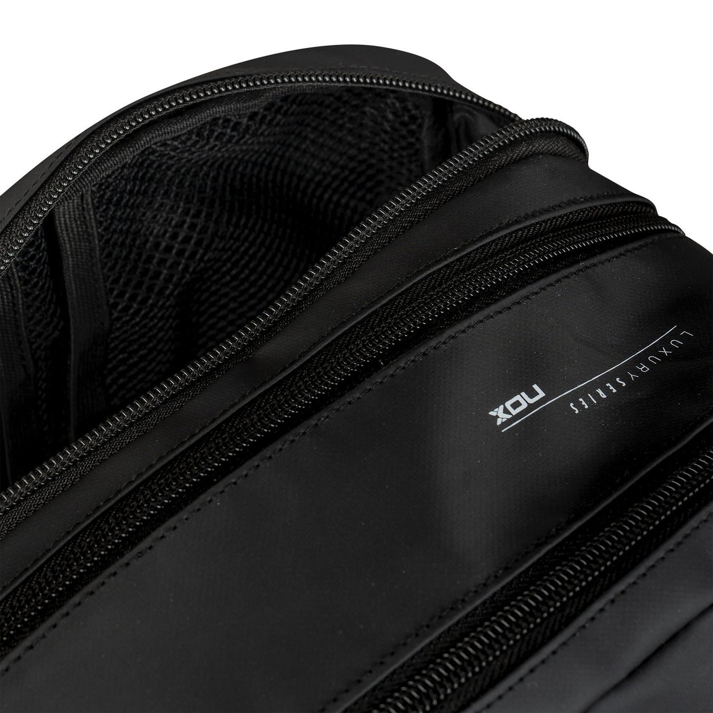 NOX LUXURY SERIES TOILETRY BAG 2025